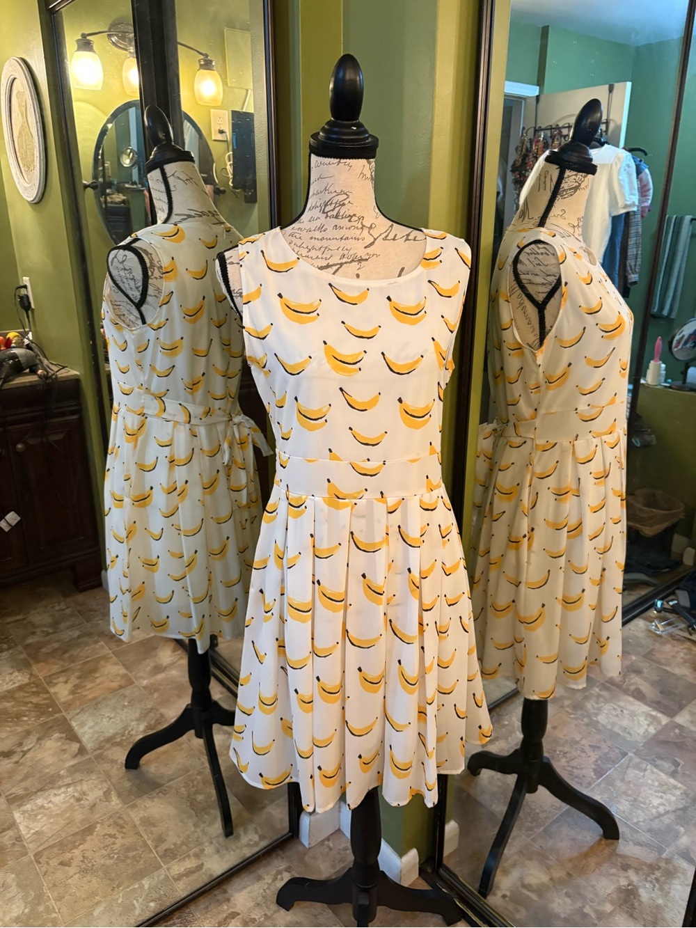Sleeveless White Mini Dress with Yellow Banana Print
